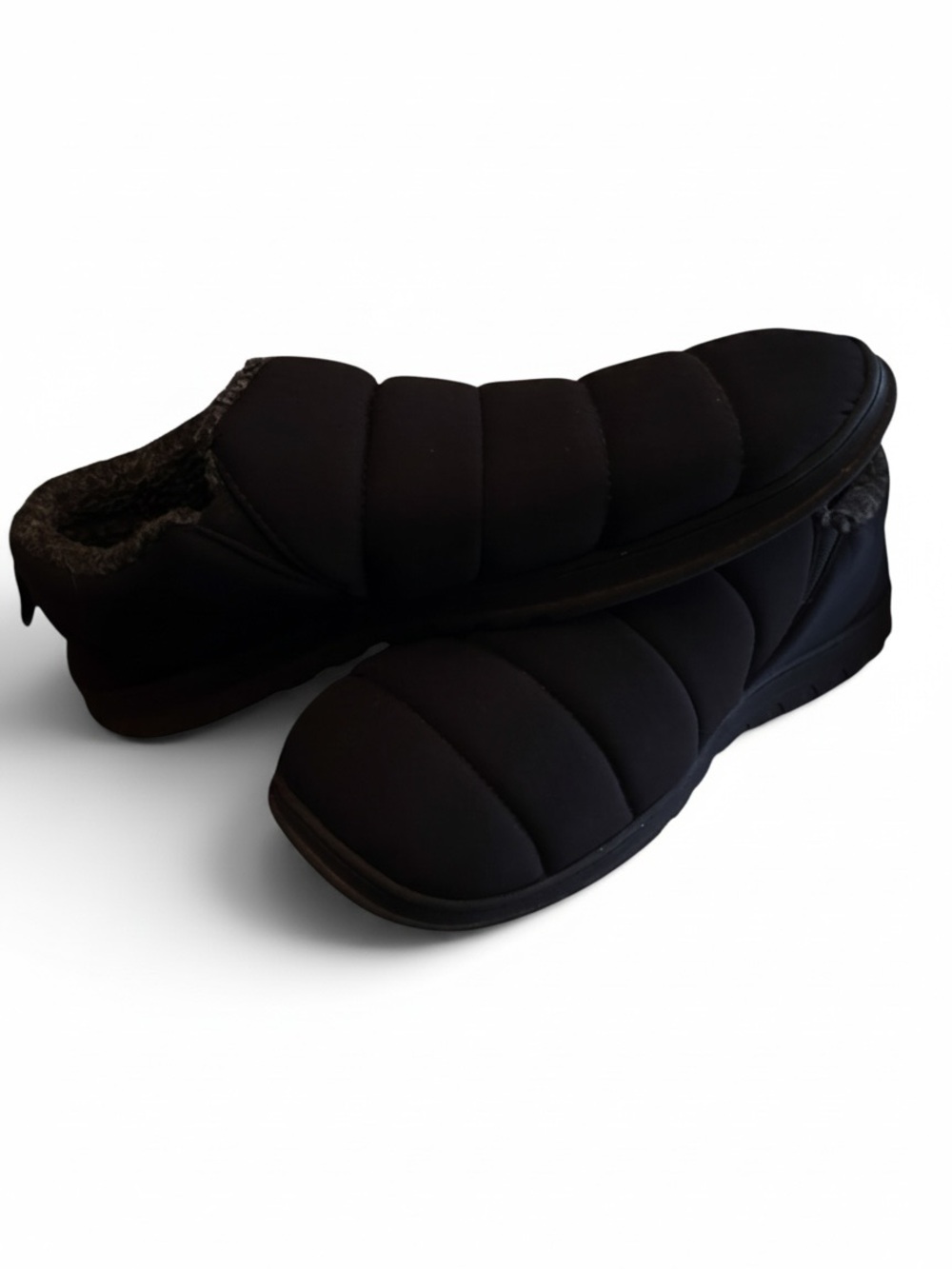 HomeTop Men’s Size 12 Black Quilted Fleece Lined Indoor Outdoor House Slippers